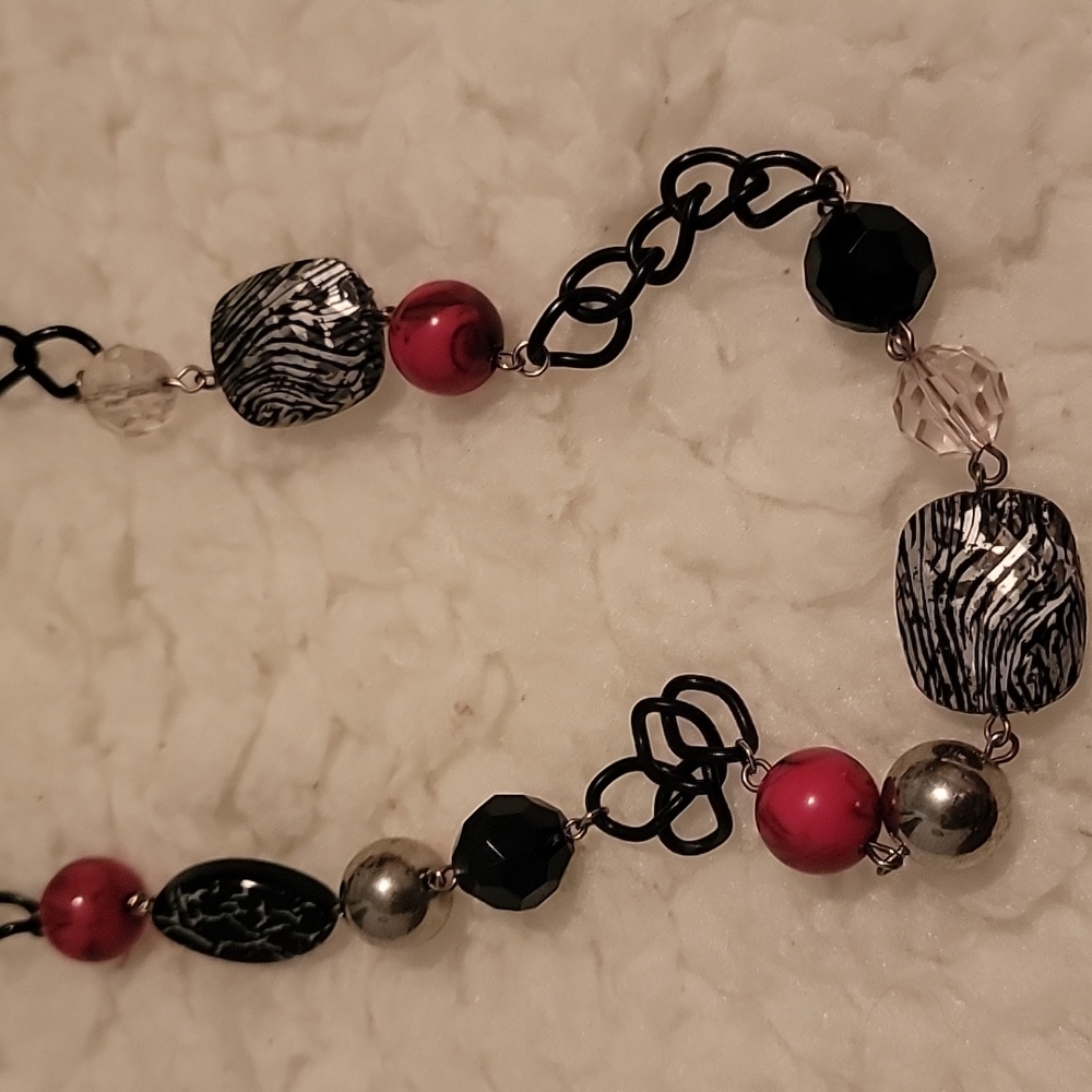Necklaces - Picture 2 of 6